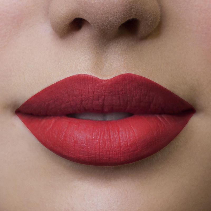 LABIAL LQDO VOGUE INVENCIBLE_P